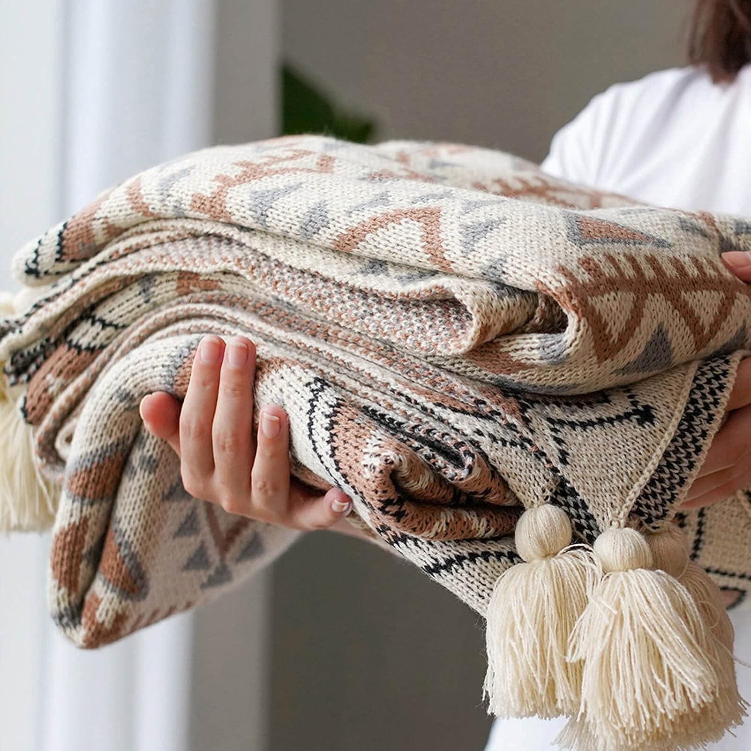 50x60 Brown Knitted Boho Throw